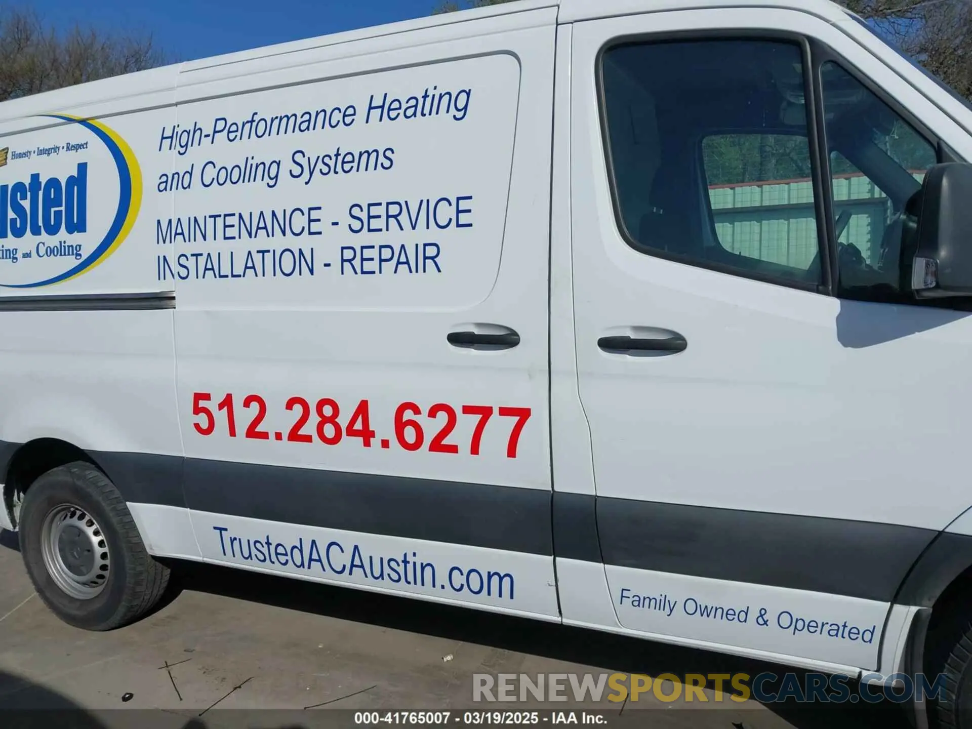 14 Photograph of a damaged car WD3PE7ED3KT006374 MERCEDES-BENZ SPRINTER 1500 2019