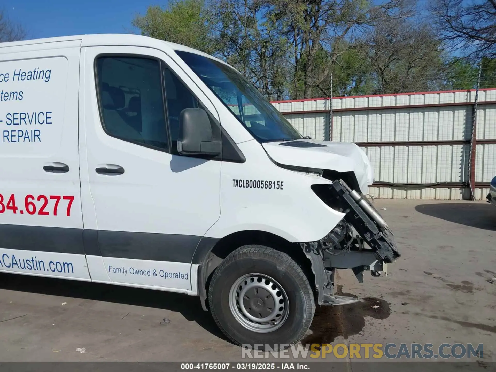 19 Photograph of a damaged car WD3PE7ED3KT006374 MERCEDES-BENZ SPRINTER 1500 2019