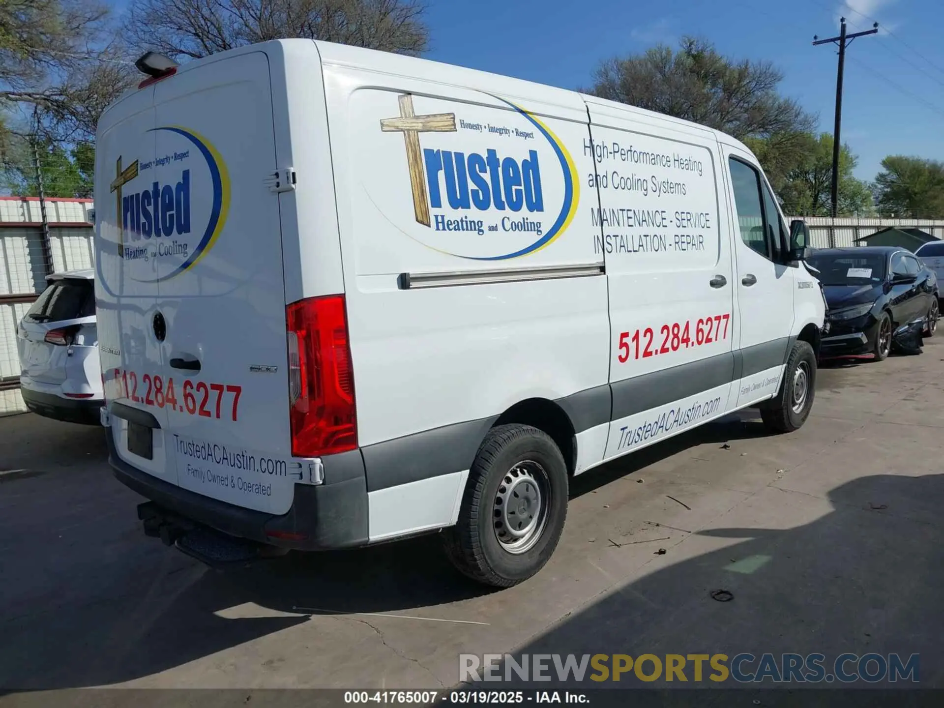 4 Photograph of a damaged car WD3PE7ED3KT006374 MERCEDES-BENZ SPRINTER 1500 2019