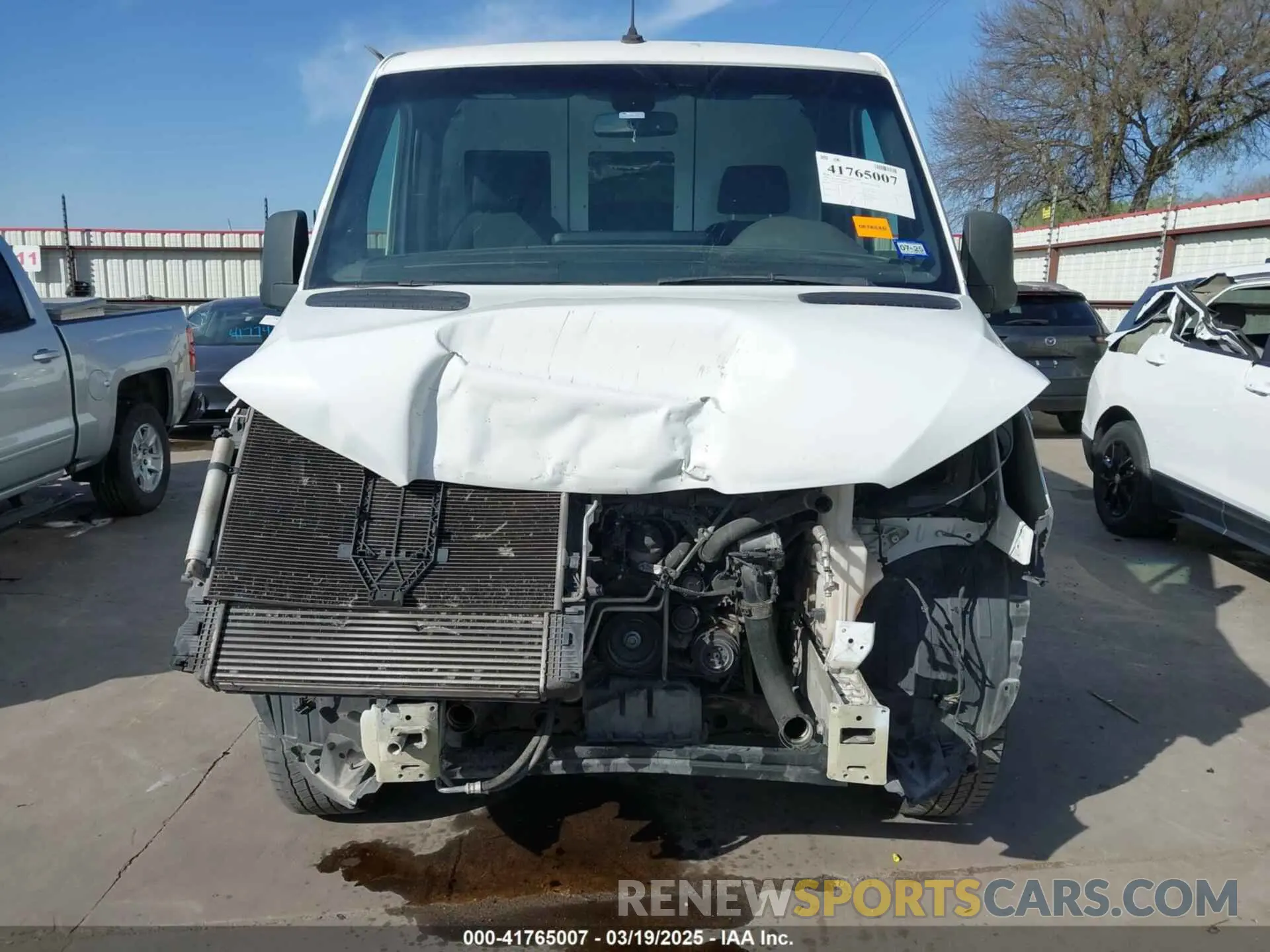6 Photograph of a damaged car WD3PE7ED3KT006374 MERCEDES-BENZ SPRINTER 1500 2019