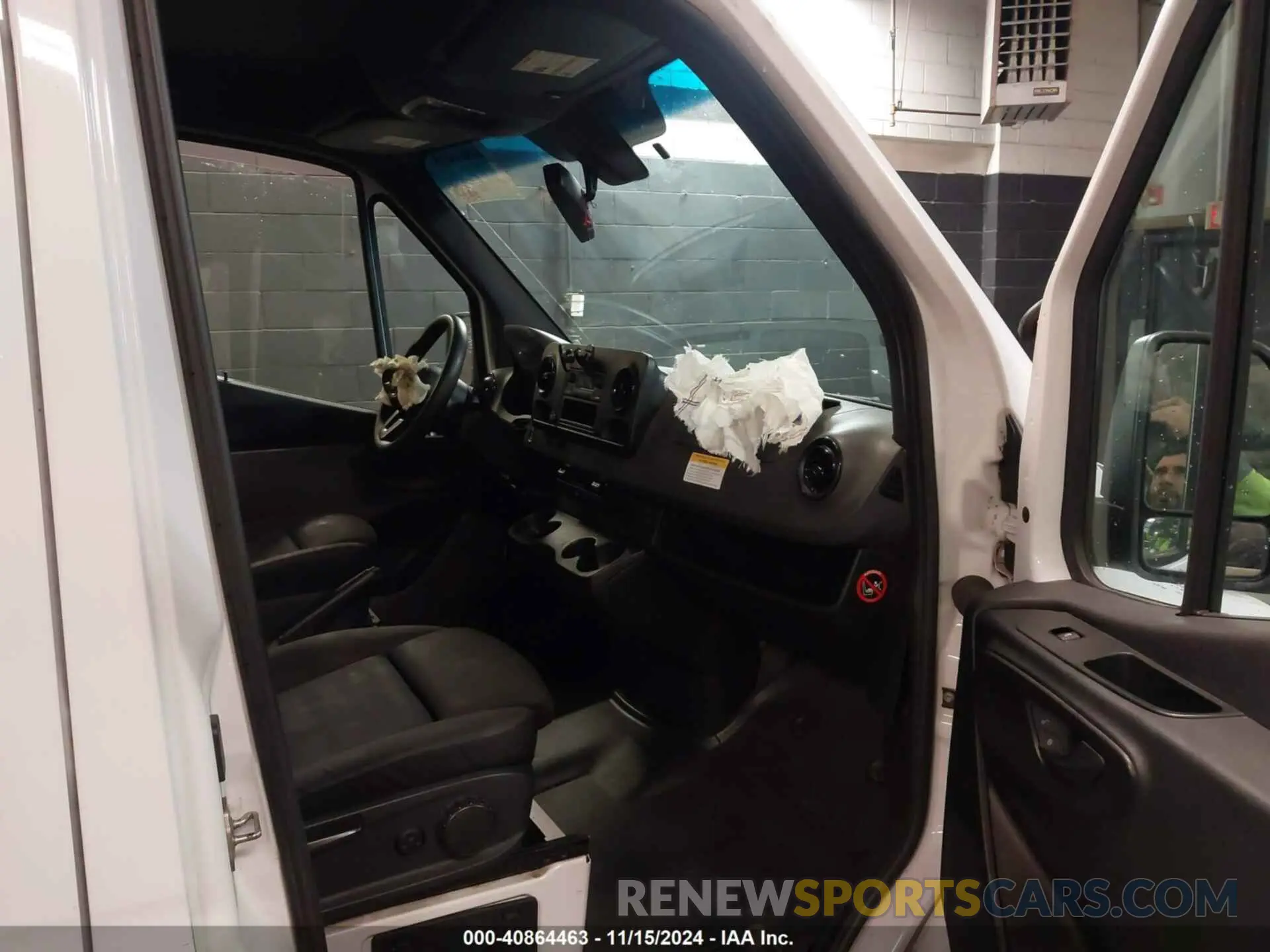 5 Фотография поврежденного автомобиля WD4PE7ED8KT015888 MERCEDES-BENZ SPRINTER 1500 2019