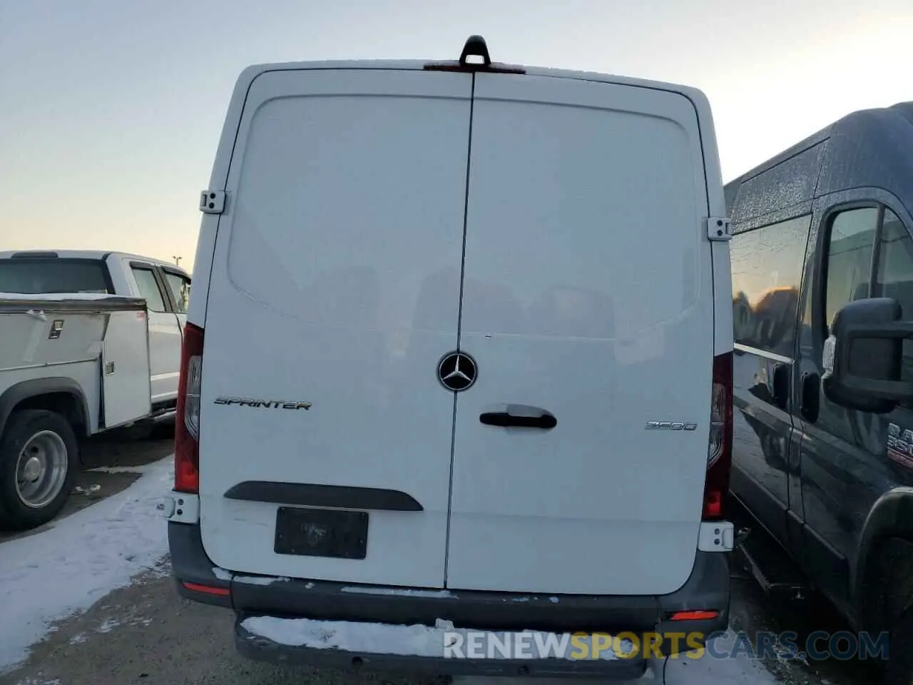 6 Photograph of a damaged car W1Y4EBHY0KT019508 MERCEDES-BENZ SPRINTER 2019