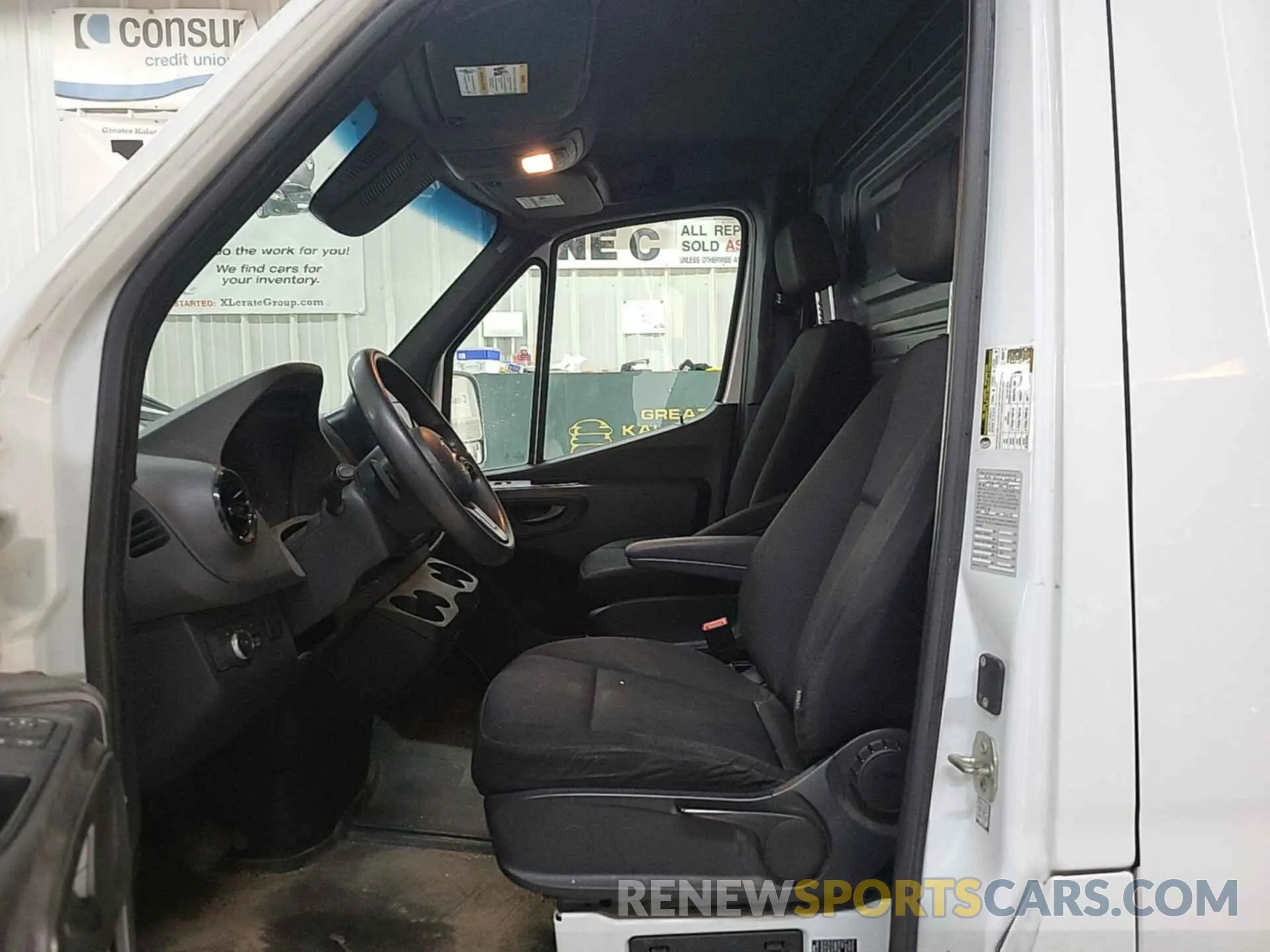 15 Photograph of a damaged car WD3PE7ED5KT011253 MERCEDES-BENZ SPRINTER 2019
