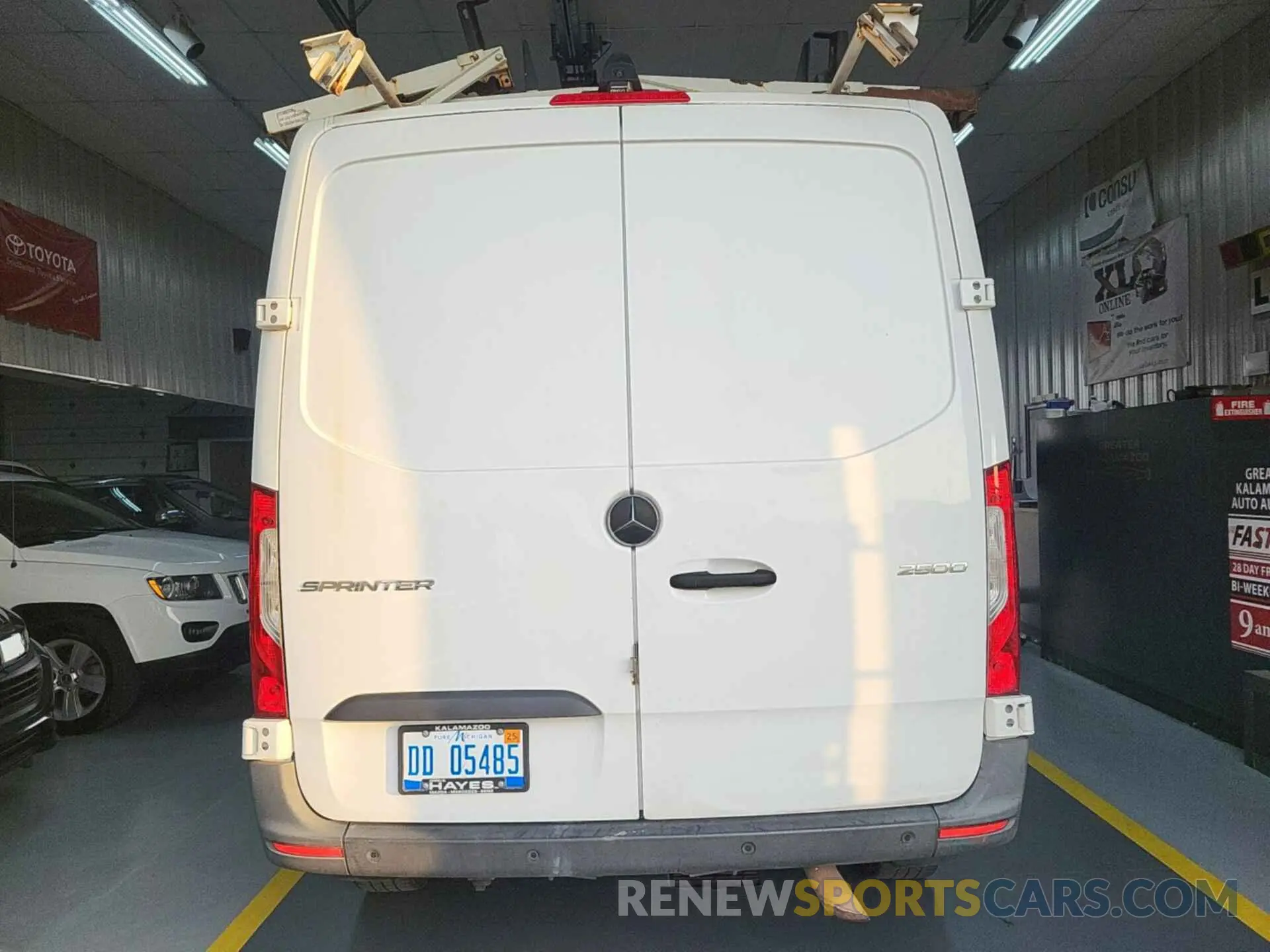 4 Photograph of a damaged car WD3PE7ED5KT011253 MERCEDES-BENZ SPRINTER 2019