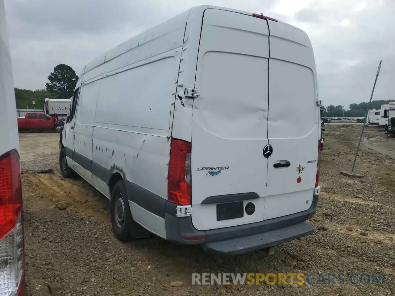 2 Photograph of a damaged car WD3PF1CD2KP045561 MERCEDES-BENZ SPRINTER 2019