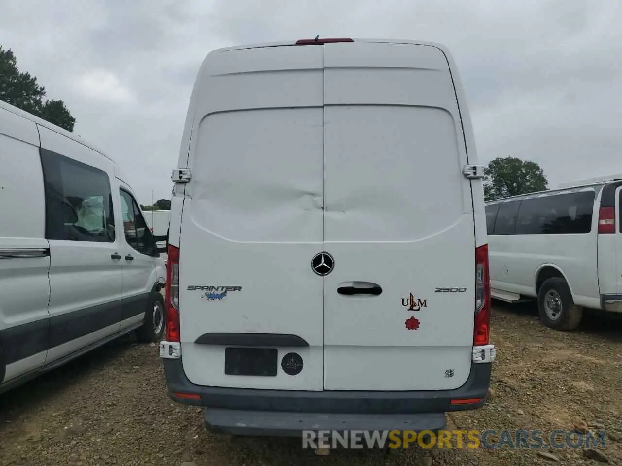 6 Photograph of a damaged car WD3PF1CD2KP045561 MERCEDES-BENZ SPRINTER 2019