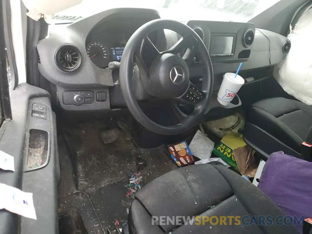 8 Photograph of a damaged car WD3PF1CD2KP045561 MERCEDES-BENZ SPRINTER 2019