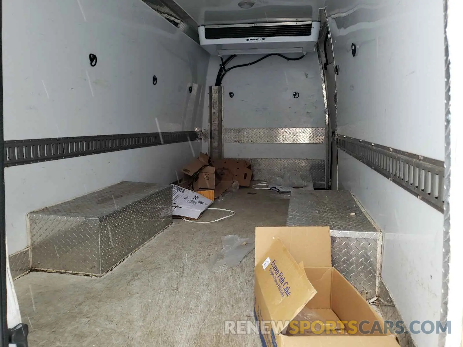 6 Photograph of a damaged car WD3PF1CD3KP032592 MERCEDES-BENZ SPRINTER 2019