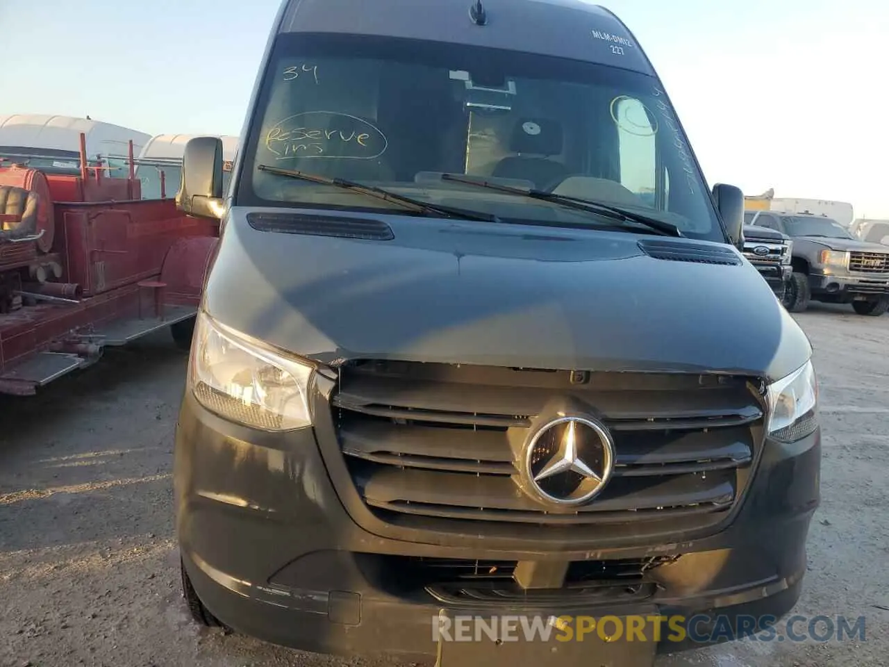 5 Photograph of a damaged car WD4PF0CD5KP091116 MERCEDES-BENZ SPRINTER 2019