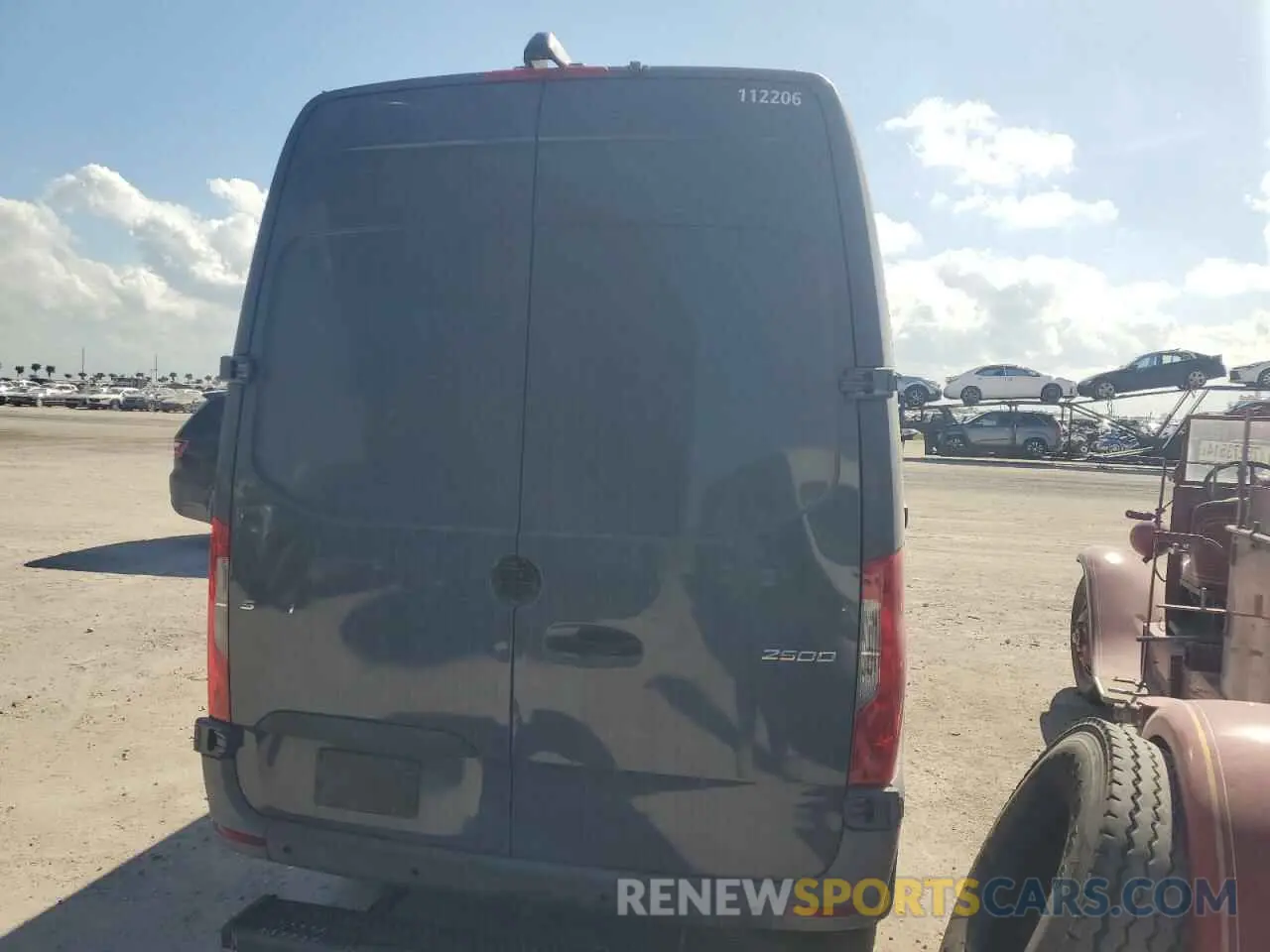 6 Photograph of a damaged car WD4PF0CD5KP091116 MERCEDES-BENZ SPRINTER 2019