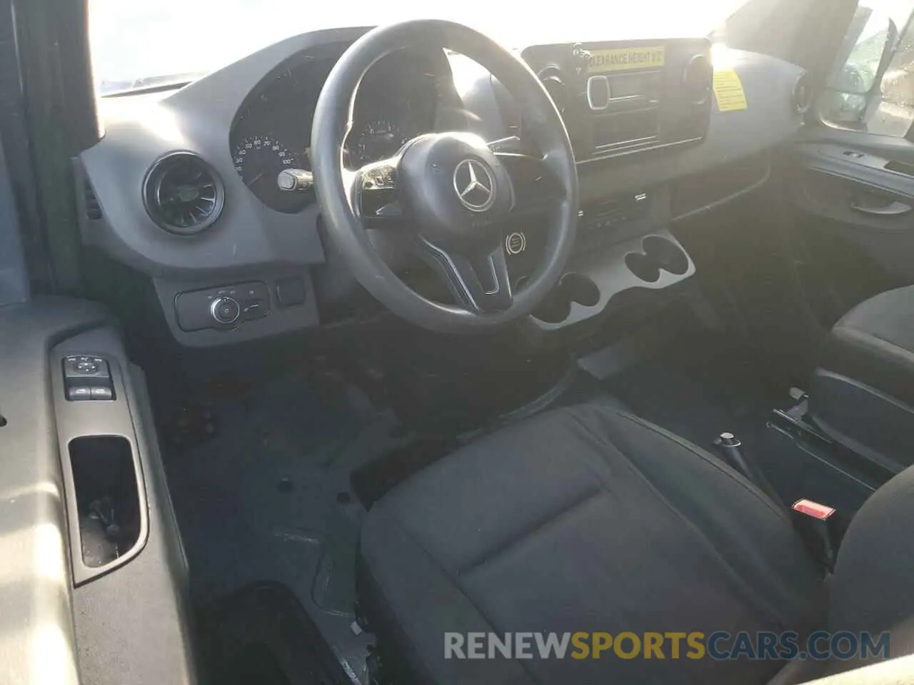 8 Фотография поврежденного автомобиля WD4PF0CD7KP083888 MERCEDES-BENZ SPRINTER 2019