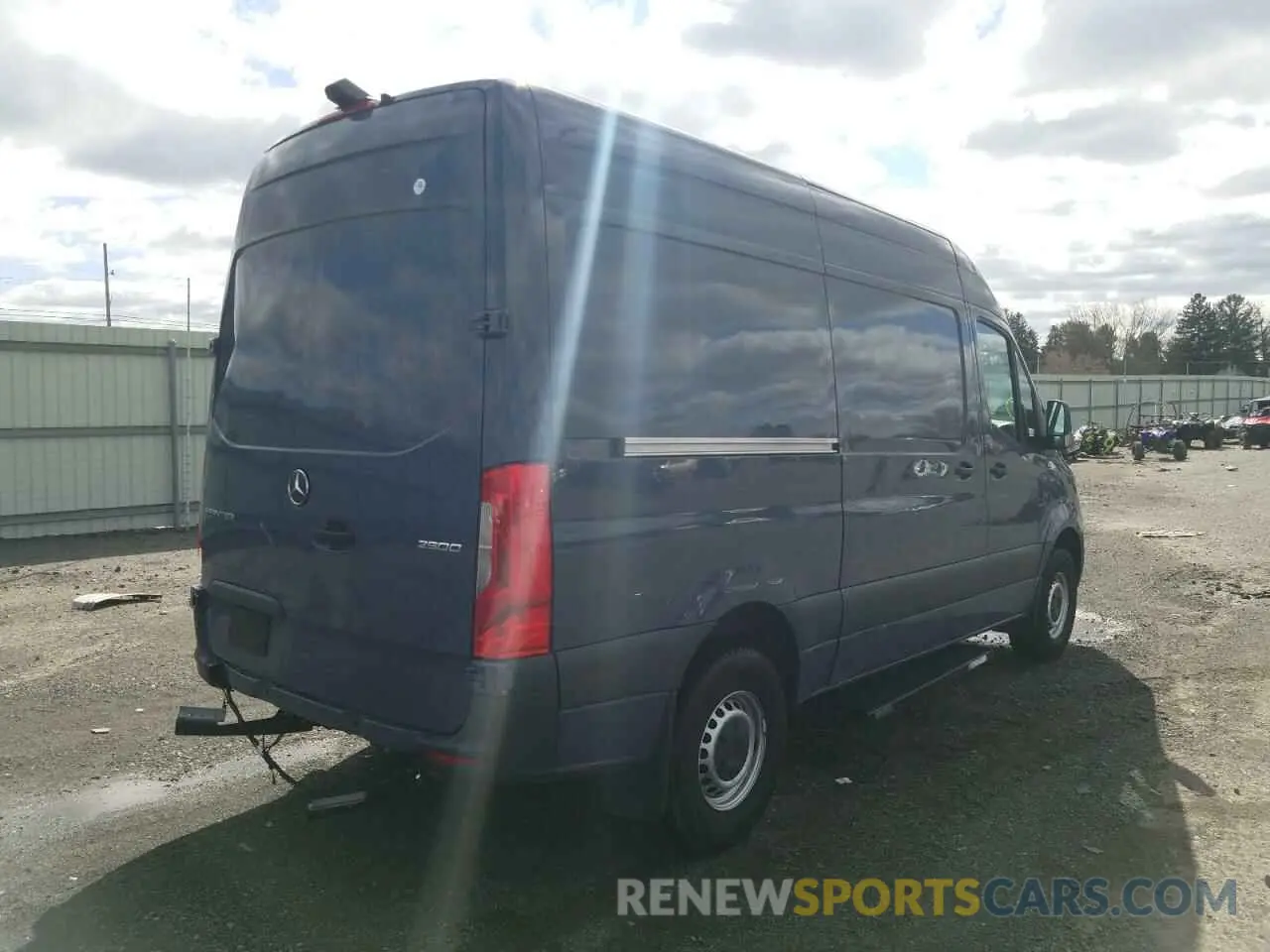 4 Photograph of a damaged car WD4PF0CD7KP093188 MERCEDES-BENZ SPRINTER 2019