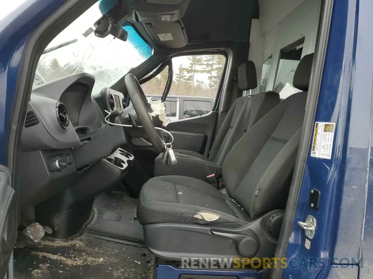7 Photograph of a damaged car WD4PF0CDXKP089829 MERCEDES-BENZ SPRINTER 2019