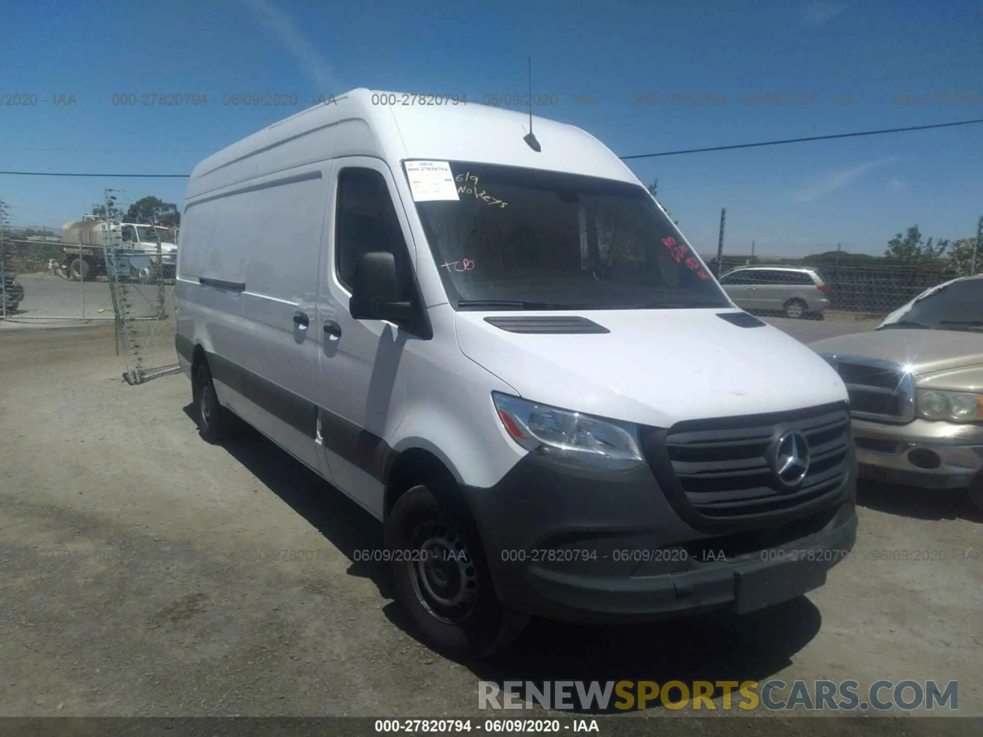 1 Photograph of a damaged car WD4PF1CD0KP070924 MERCEDES-BENZ SPRINTER 2019
