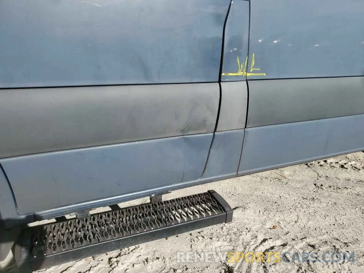 13 Photograph of a damaged car WD4PF1CD3KP138892 MERCEDES-BENZ SPRINTER 2019