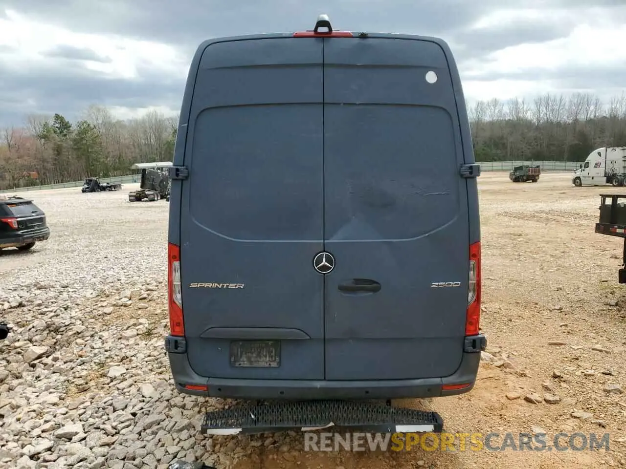 6 Фотография поврежденного автомобиля WD4PF1CD8KP142792 MERCEDES-BENZ SPRINTER 2019