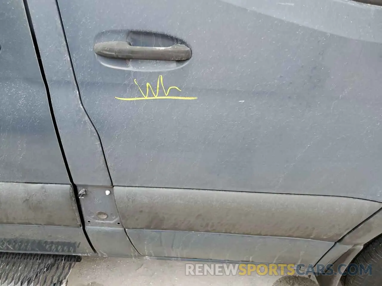 13 Photograph of a damaged car WD4PF1CDXKP130787 MERCEDES-BENZ SPRINTER 2019