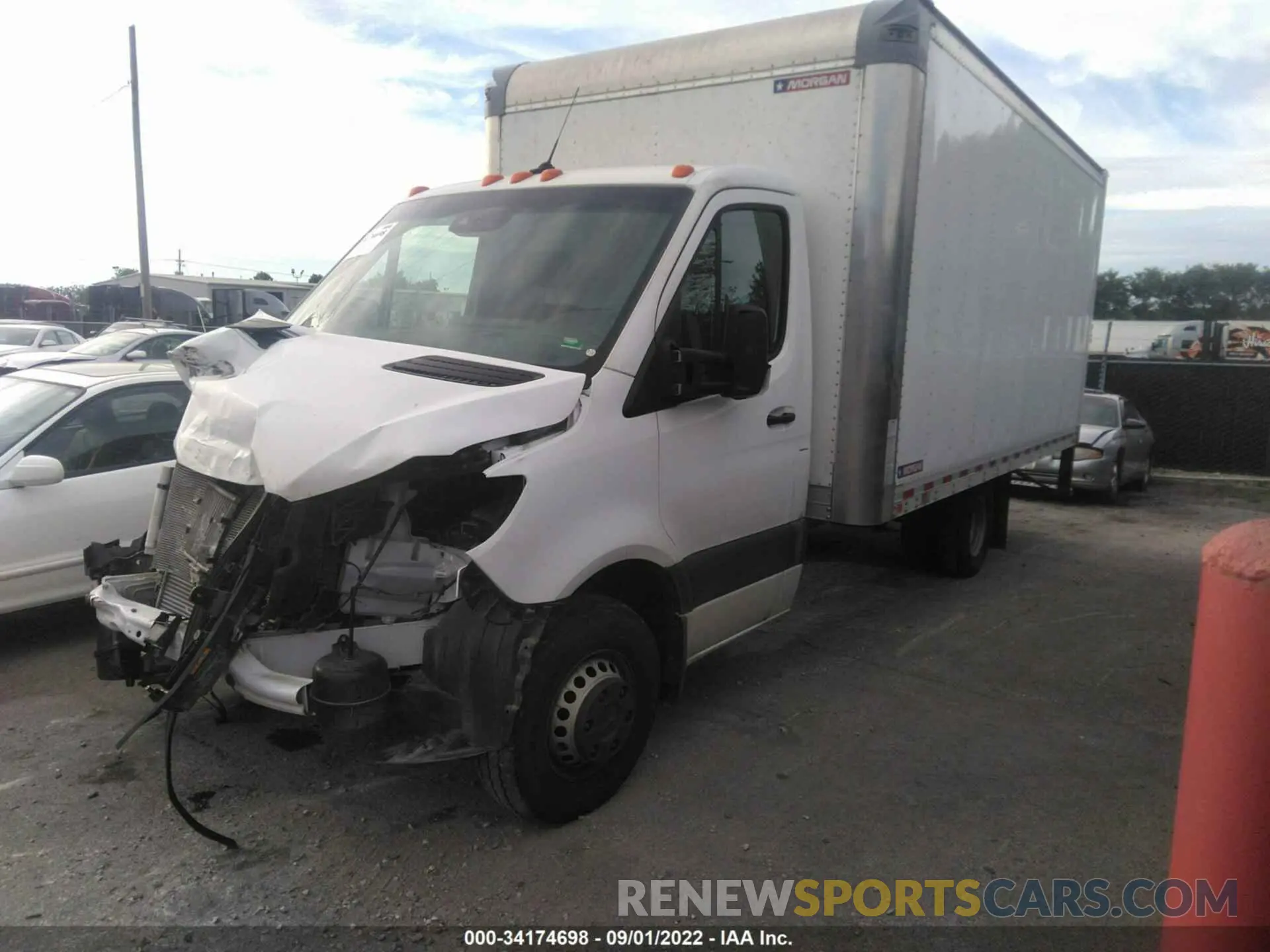 2 Фотография поврежденного автомобиля WDAPF4CD1KN016395 MERCEDES-BENZ SPRINTER 2019