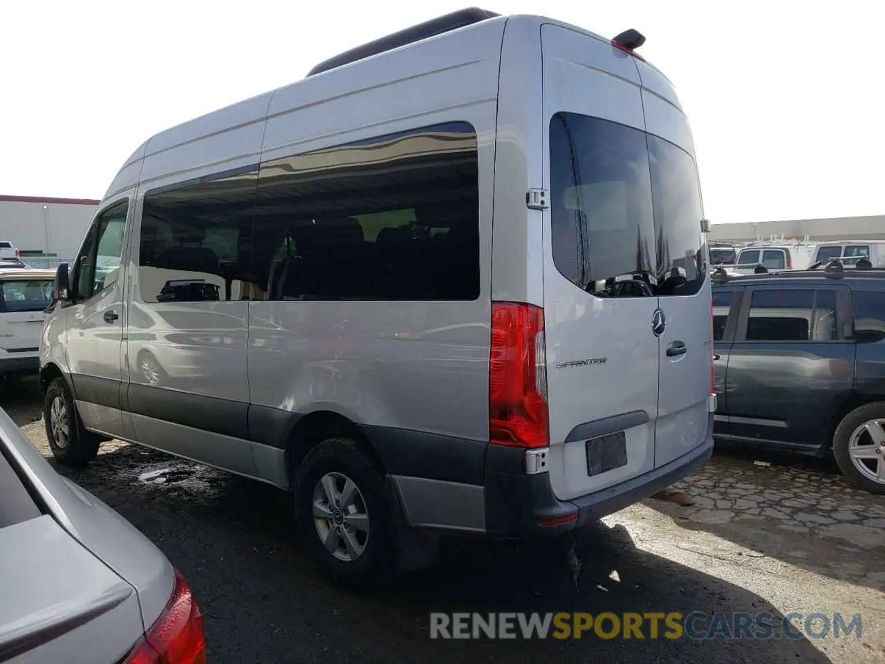 2 Фотография поврежденного автомобиля WDZPF0CD8KP124460 MERCEDES-BENZ SPRINTER 2019