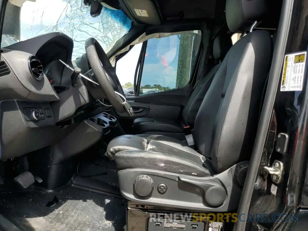 7 Фотография поврежденного автомобиля WDZPF1ED2KT014661 MERCEDES-BENZ SPRINTER 2019