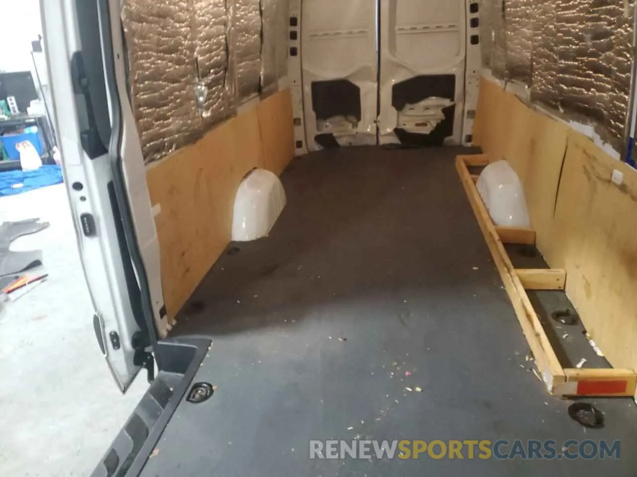 10 Photograph of a damaged car W1W4EDHY8LT038877 MERCEDES-BENZ SPRINTER 2020