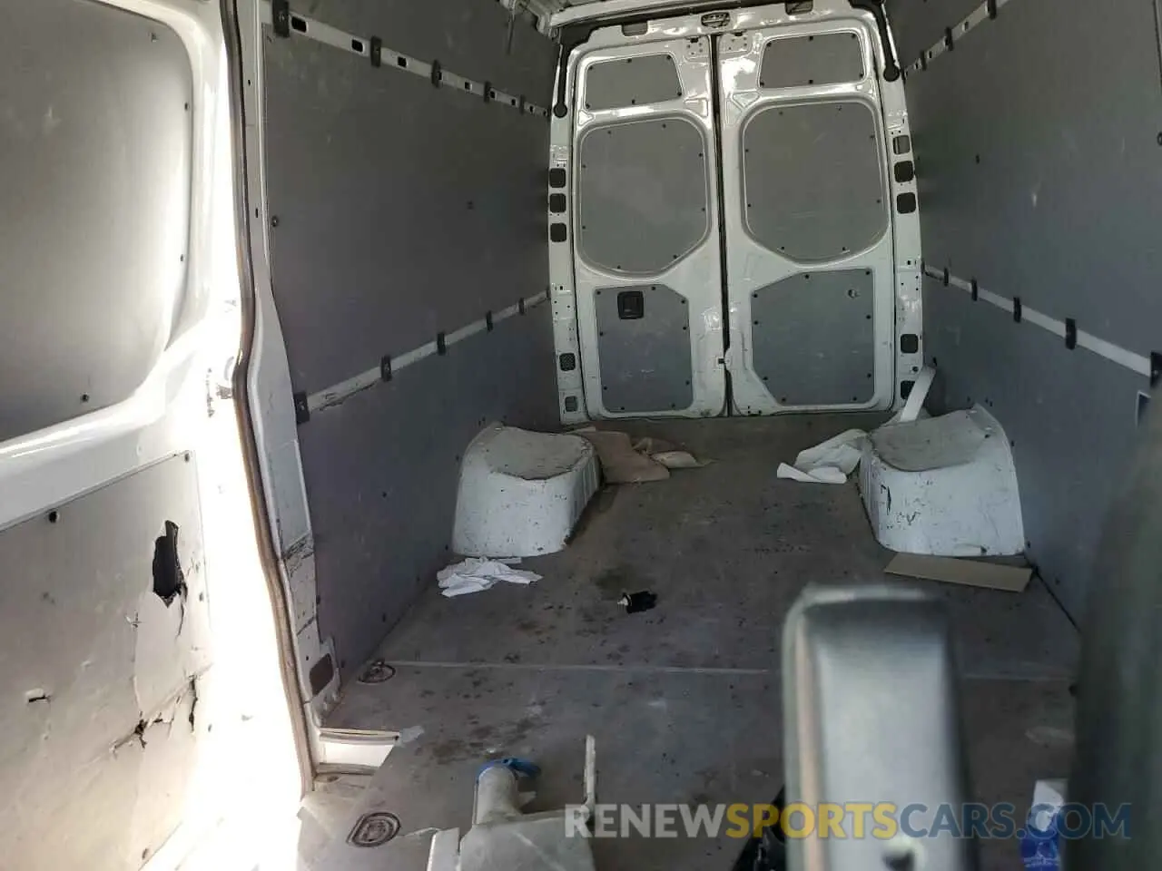 10 Photograph of a damaged car W1W8EC6YXLT038619 MERCEDES-BENZ SPRINTER 2020