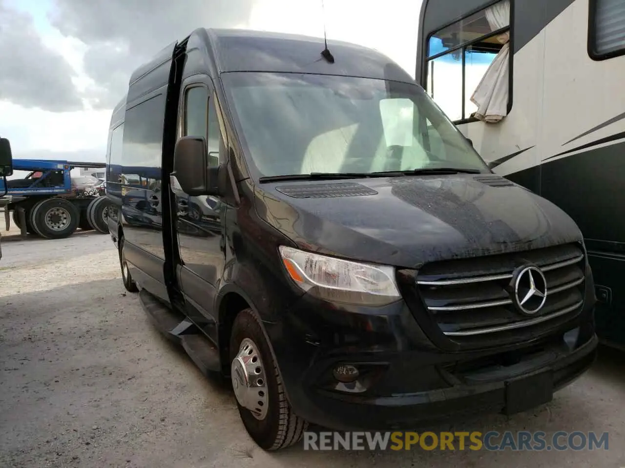 1 Photograph of a damaged car W1X8ED3Y3LT027659 MERCEDES-BENZ SPRINTER 2020