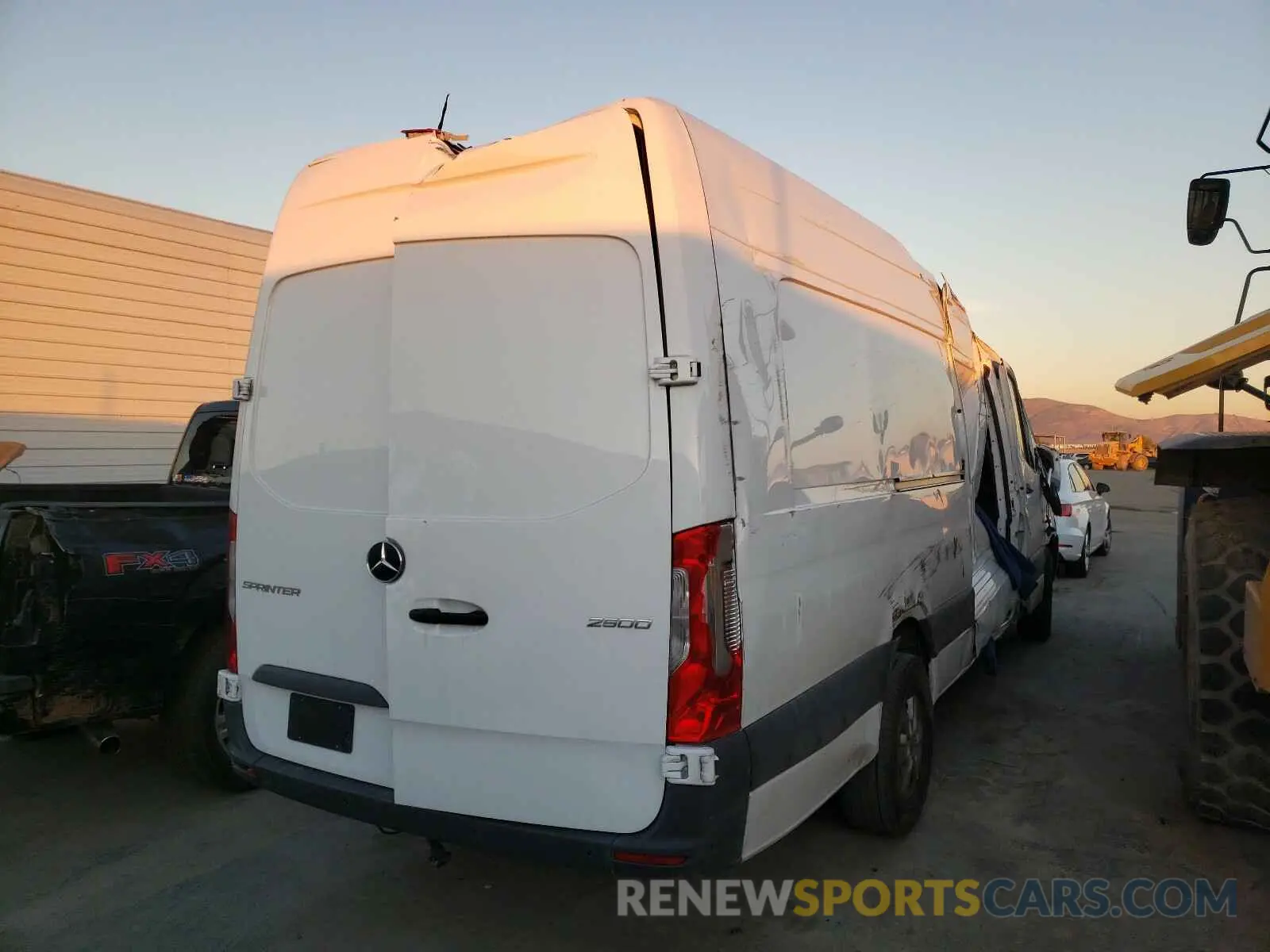 4 Photograph of a damaged car W1Y4EDHYXLT030688 MERCEDES-BENZ SPRINTER 2020
