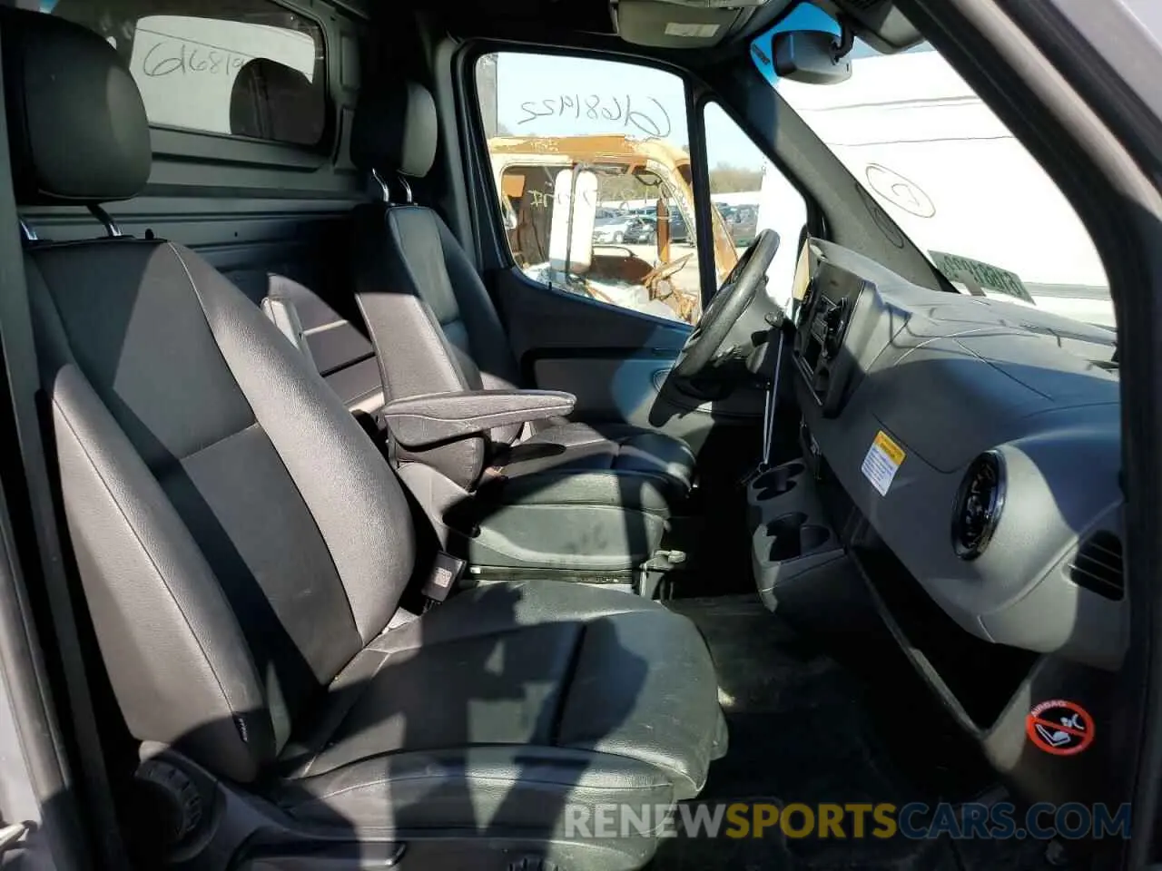 5 Photograph of a damaged car W1Y70BGY0LT033438 MERCEDES-BENZ SPRINTER 2020