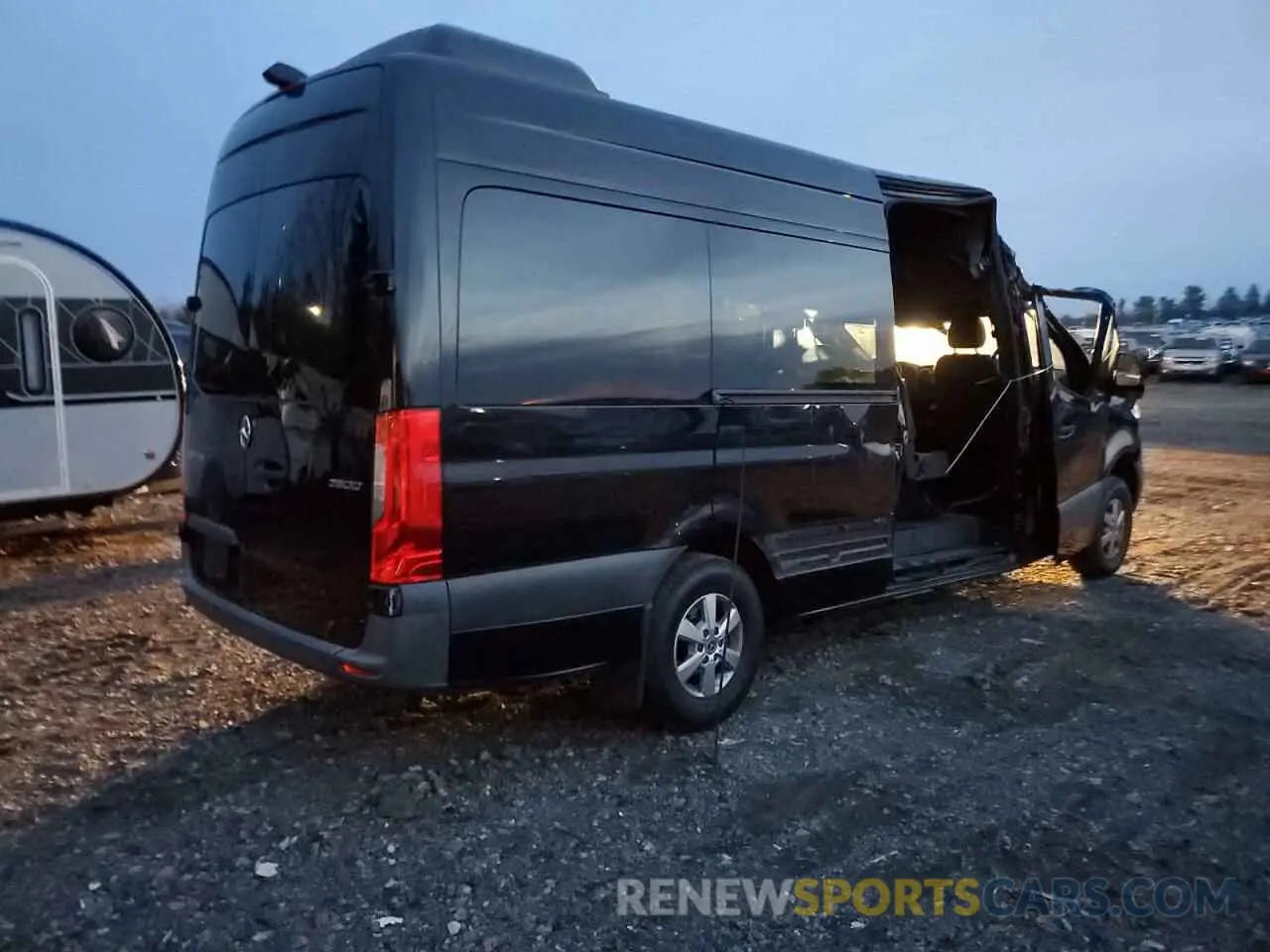 3 Фотография поврежденного автомобиля W1Z4EGHY1LT031208 MERCEDES-BENZ SPRINTER 2020