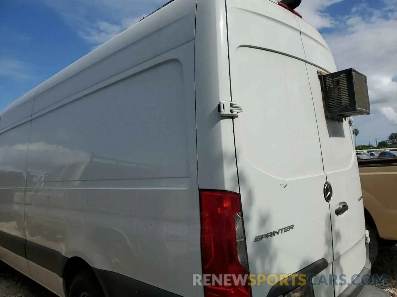 2 Photograph of a damaged car W1Y4ECHY8MT058906 MERCEDES-BENZ SPRINTER 2021
