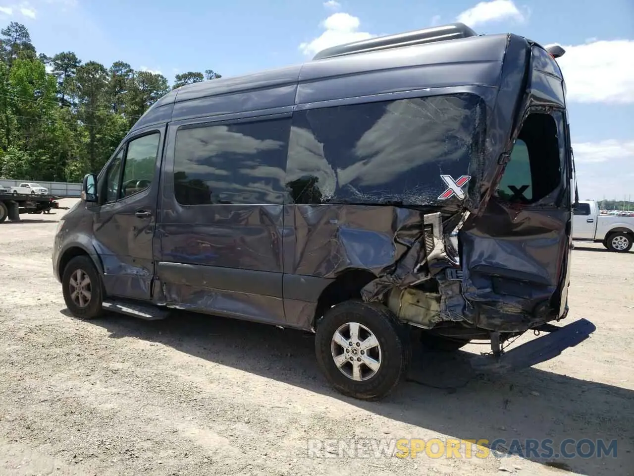 2 Photograph of a damaged car W1Z4EFHY4MT060293 MERCEDES-BENZ SPRINTER 2021