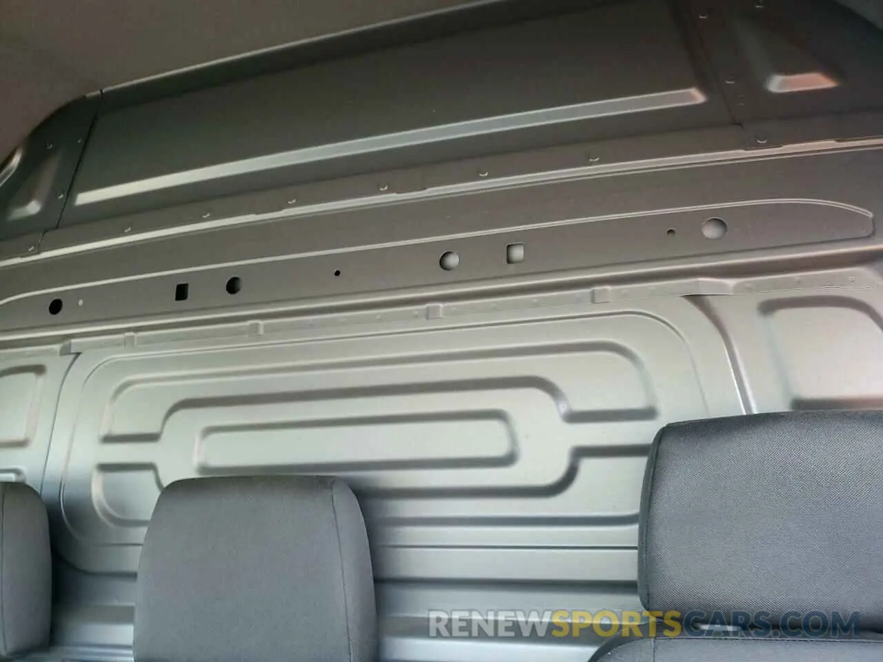 10 Photograph of a damaged car W1Y4DBHY6NP437023 MERCEDES-BENZ SPRINTER 2022