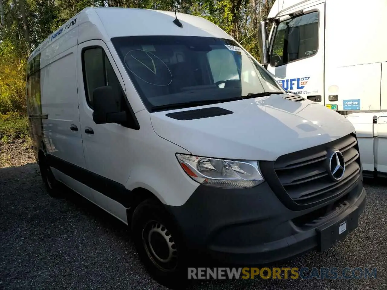 4 Photograph of a damaged car W1Y4DBHY6NP437023 MERCEDES-BENZ SPRINTER 2022