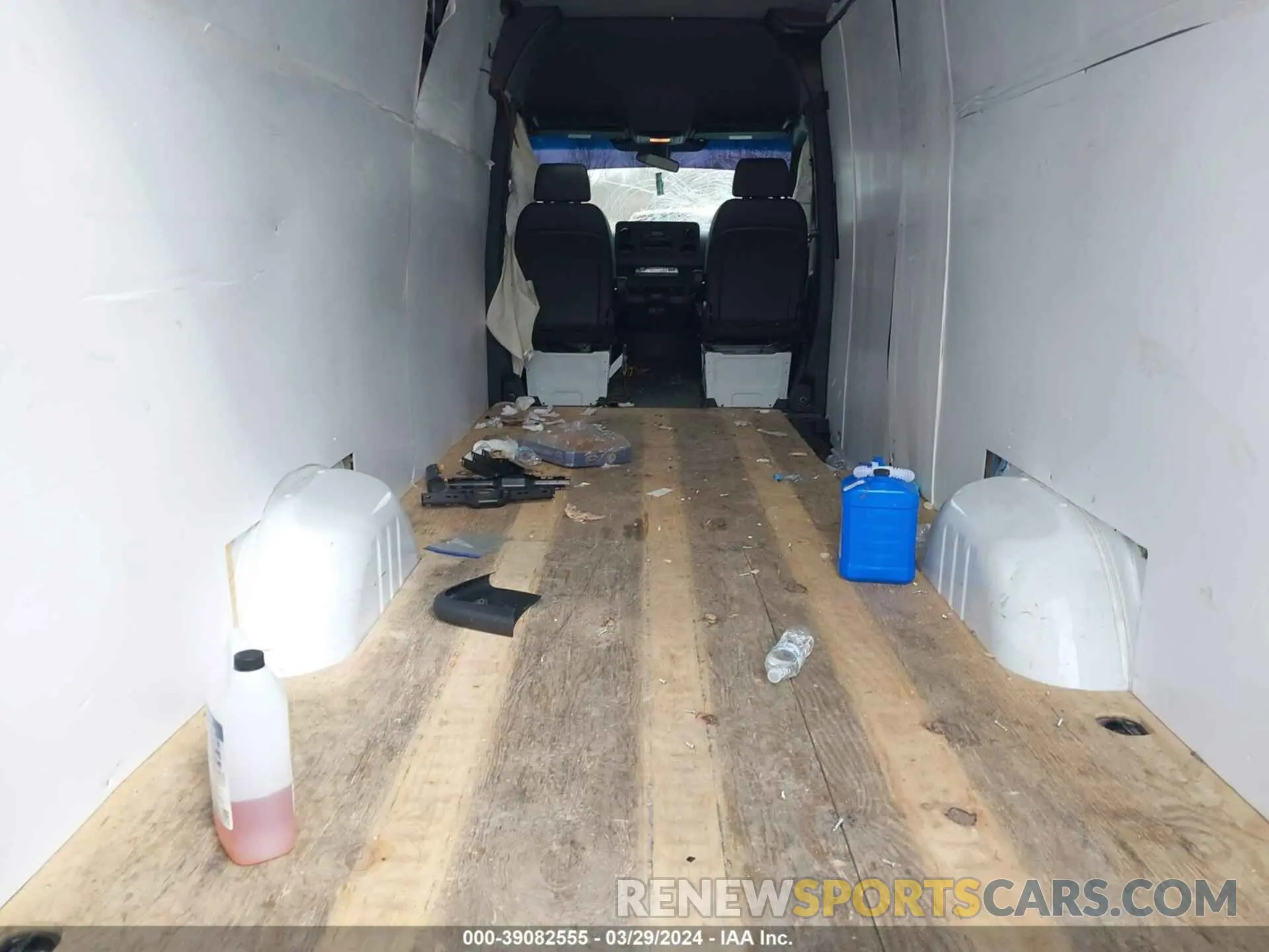 8 Photograph of a damaged car W1Y4ECHY9NT109296 MERCEDES-BENZ SPRINTER 2022