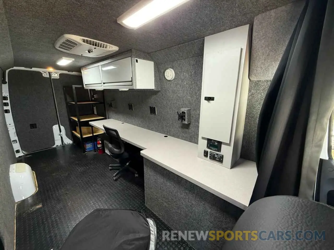5 Photograph of a damaged car W1Y4ECVY0NT105206 MERCEDES-BENZ SPRINTER 2022