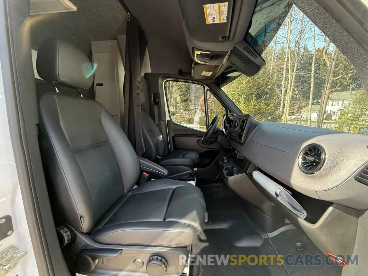 8 Photograph of a damaged car W1Y4ECVY0NT105206 MERCEDES-BENZ SPRINTER 2022