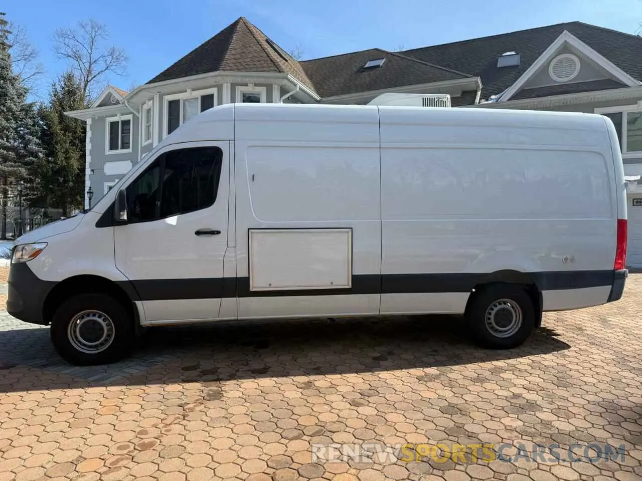 9 Photograph of a damaged car W1Y4ECVY0NT105206 MERCEDES-BENZ SPRINTER 2022