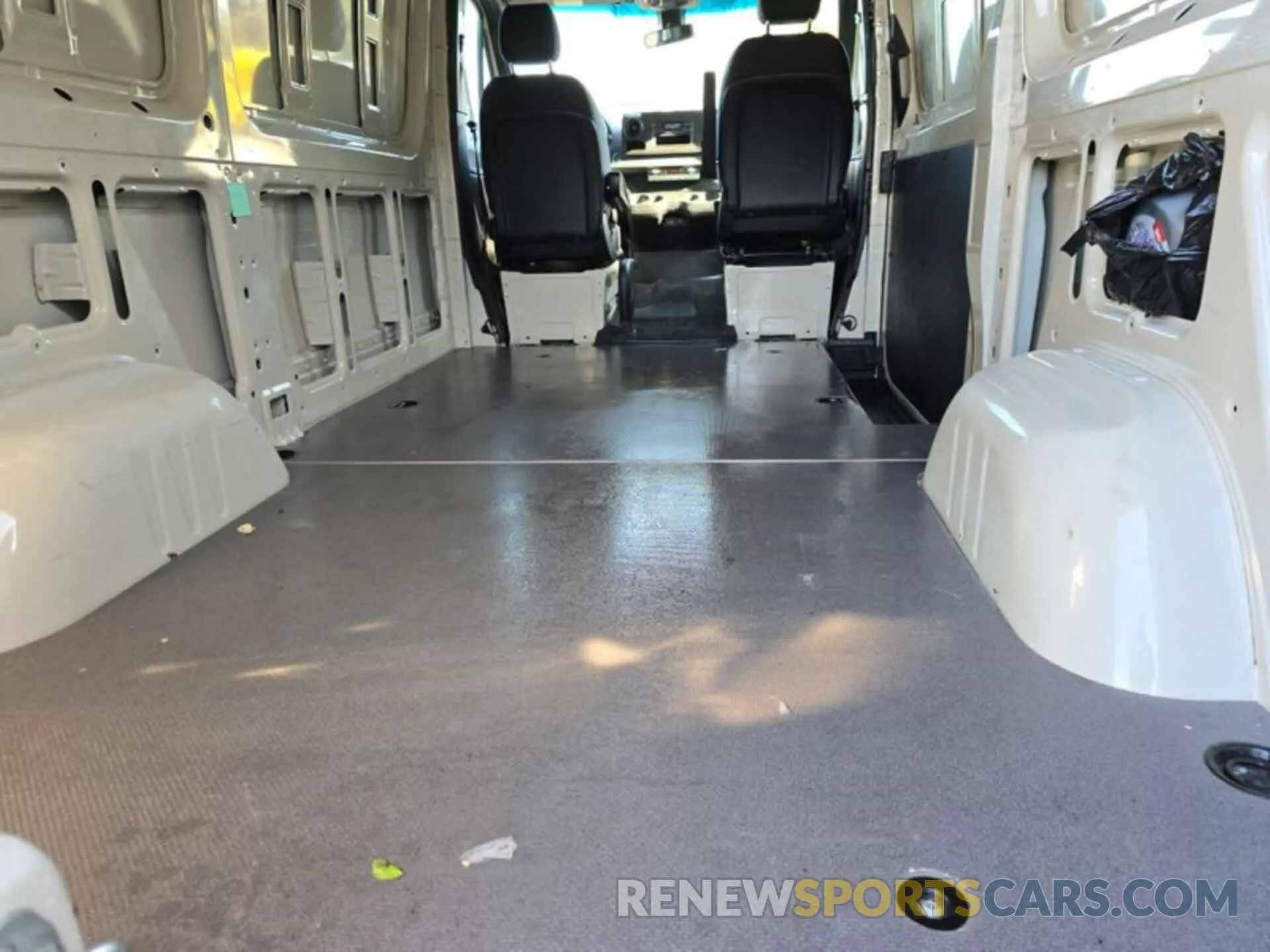 9 Photograph of a damaged car W1Y70BGY1NT085065 MERCEDES-BENZ SPRINTER 2022