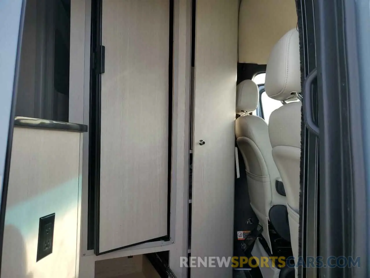 6 Photograph of a damaged car W1X8ND6Y4PT130185 MERCEDES-BENZ SPRINTER 2023