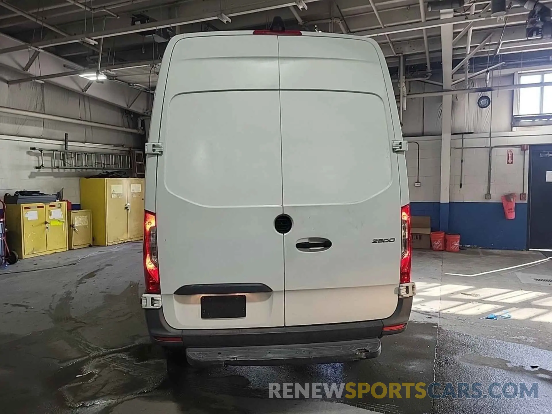 16 Фотография поврежденного автомобиля WD3PF0CD7KP024845 MERCEDES-BENZ SPRINTER 2500 2019