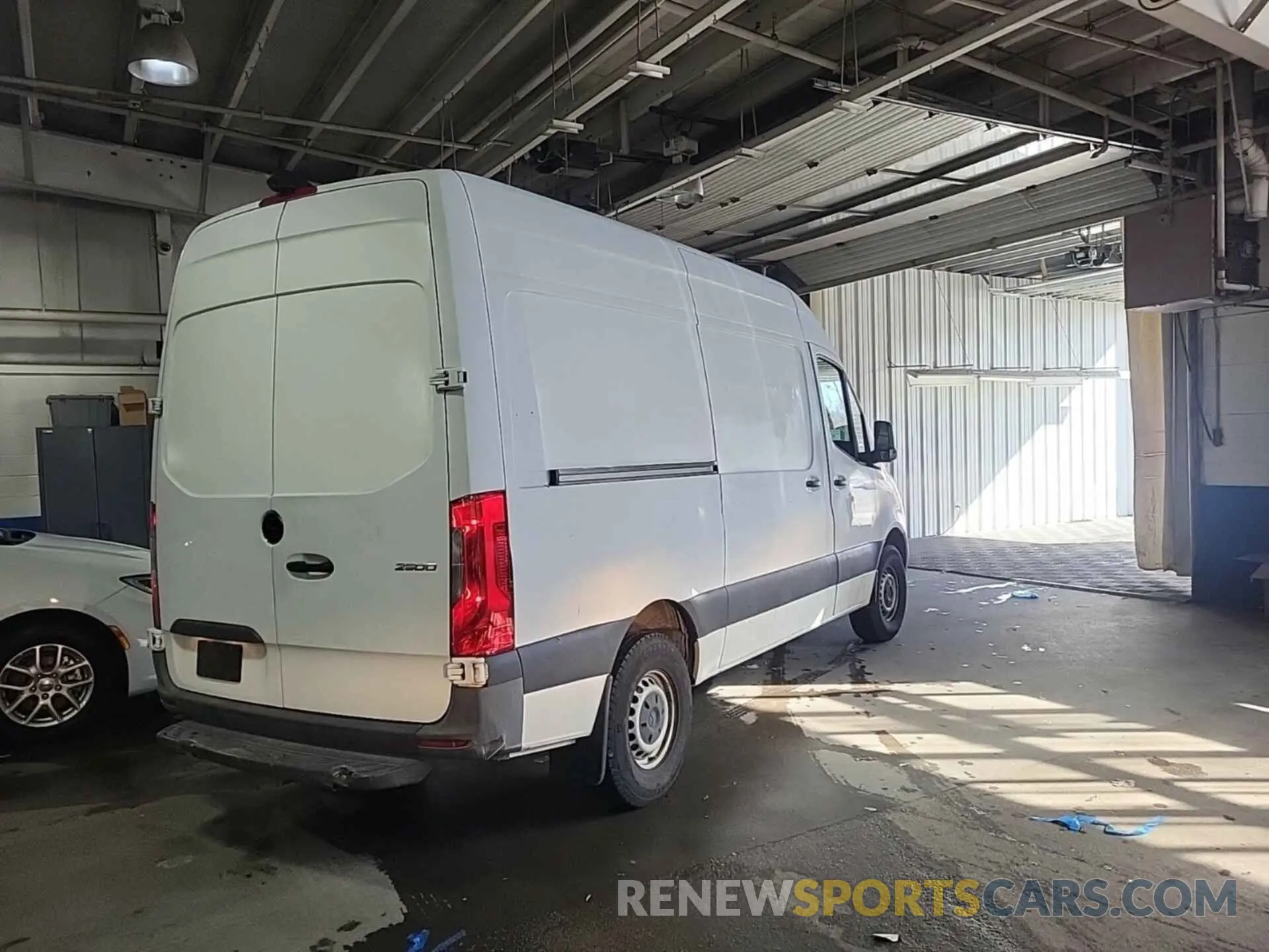 21 Фотография поврежденного автомобиля WD3PF0CD7KP024845 MERCEDES-BENZ SPRINTER 2500 2019