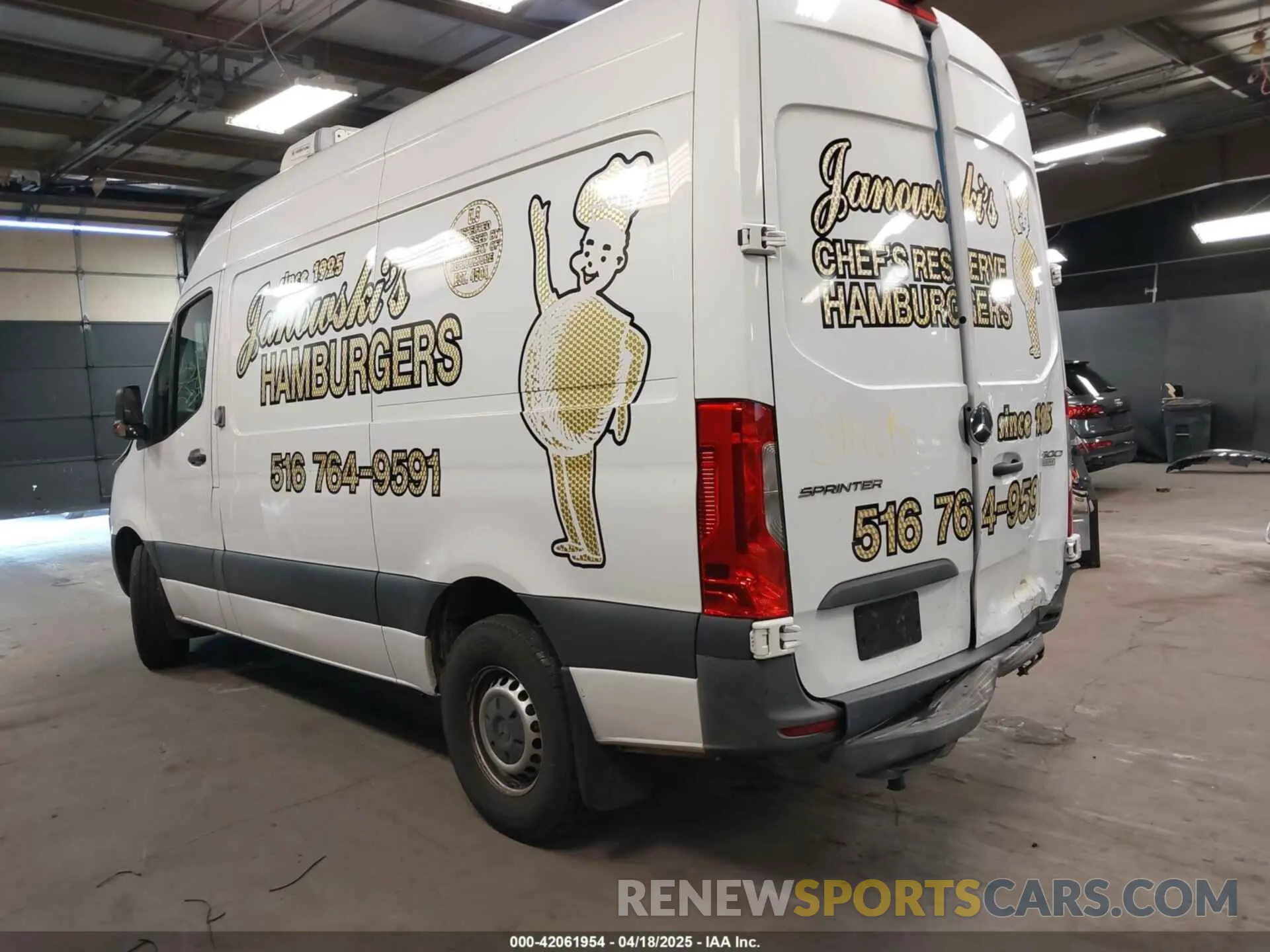 3 Фотография поврежденного автомобиля WD3PF0CD7KP054749 MERCEDES-BENZ SPRINTER 2500 2019