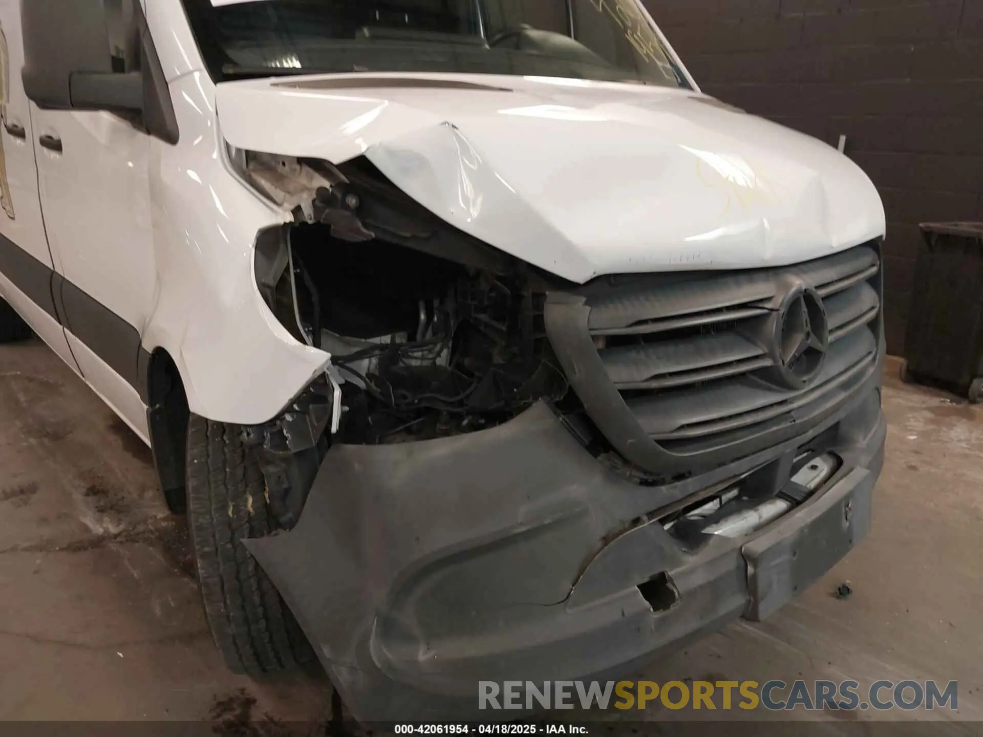 6 Фотография поврежденного автомобиля WD3PF0CD7KP054749 MERCEDES-BENZ SPRINTER 2500 2019