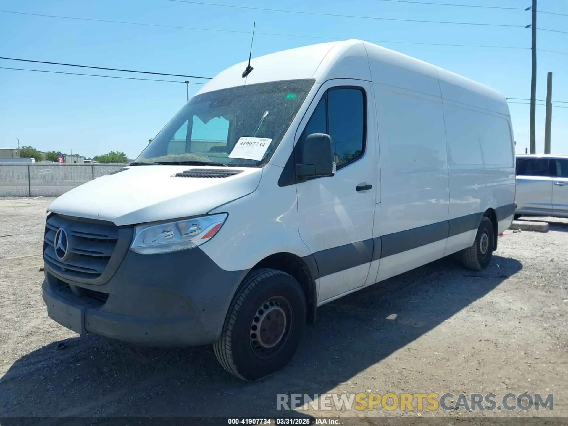 2 Photograph of a damaged car WD3PF1CD0KP170977 MERCEDES-BENZ SPRINTER 2500 2019