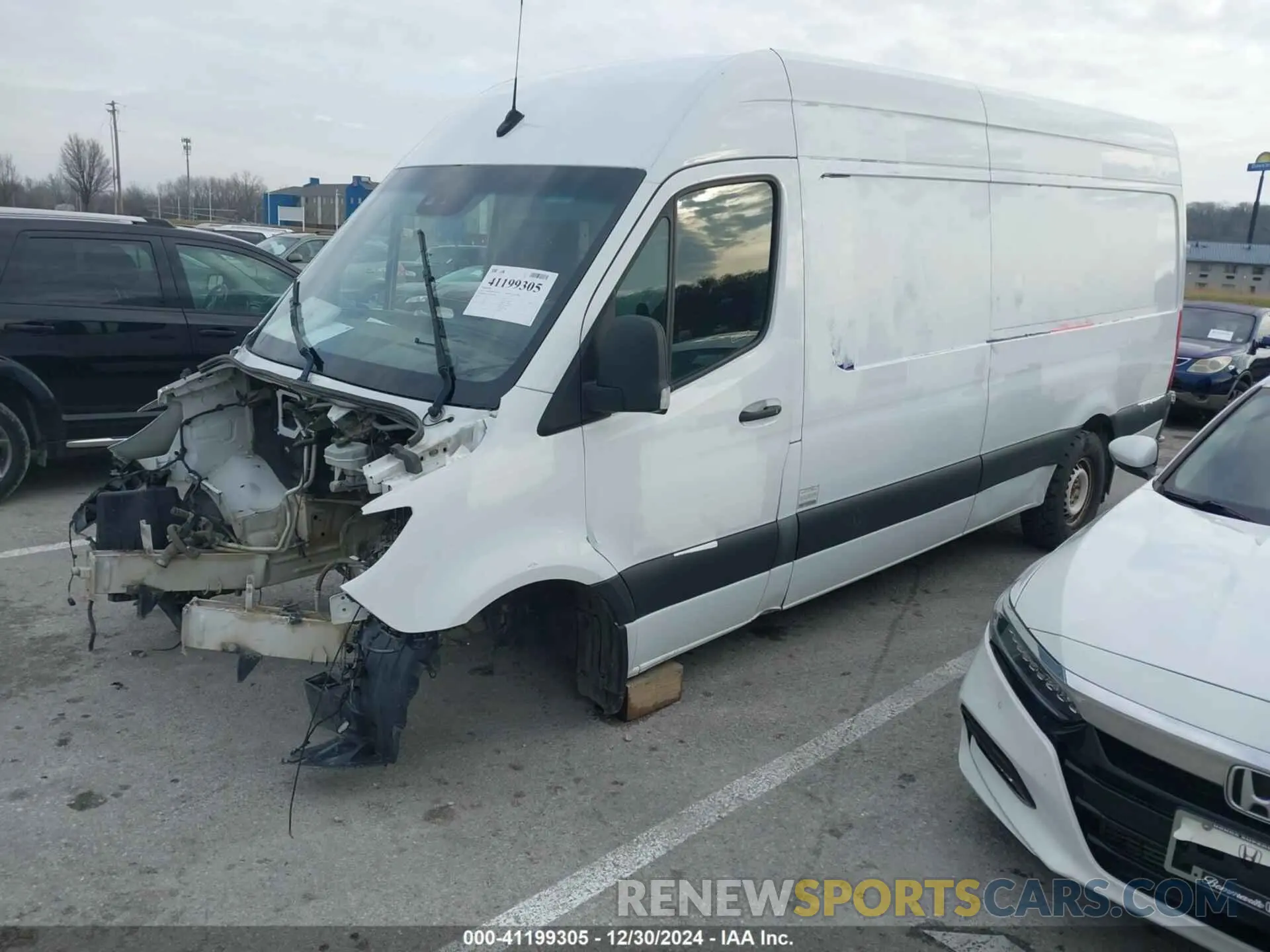 2 Фотография поврежденного автомобиля WD3PF1CD3KP069402 MERCEDES-BENZ SPRINTER 2500 2019