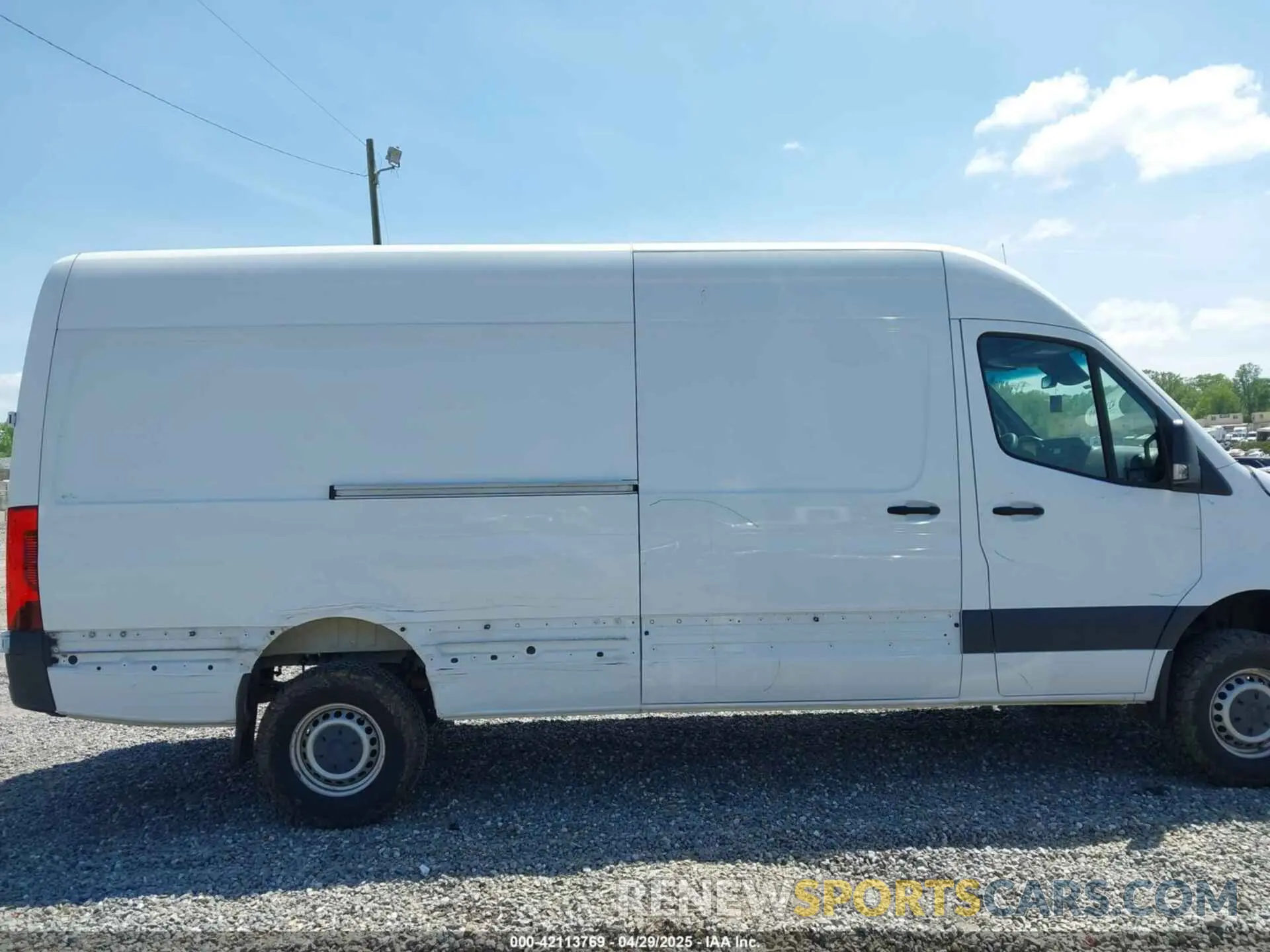 13 Photograph of a damaged car WD4FF1CD0KP185437 MERCEDES-BENZ SPRINTER 2500 2019