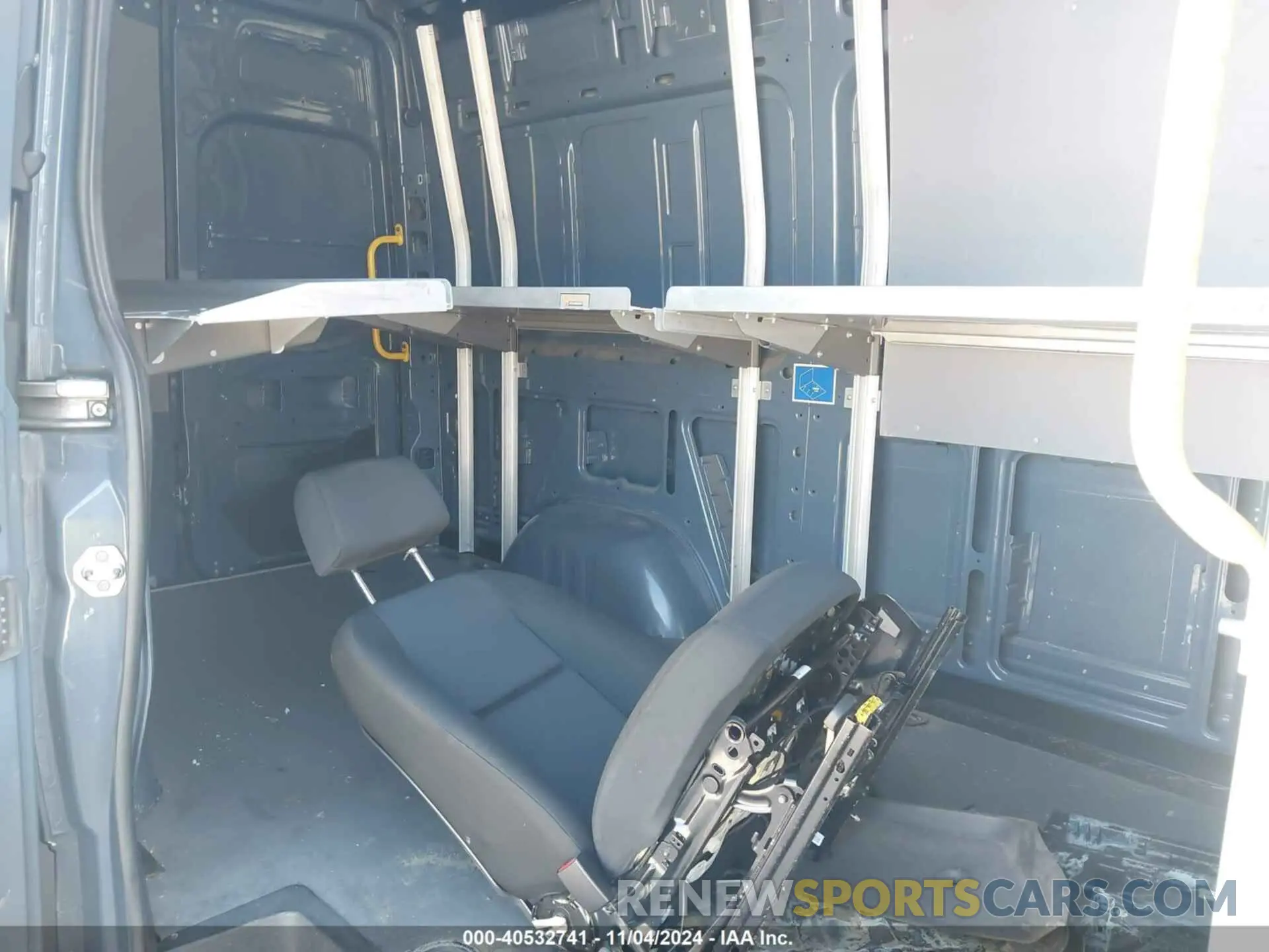 8 Photograph of a damaged car WD4PF0CD1KT004917 MERCEDES-BENZ SPRINTER 2500 2019