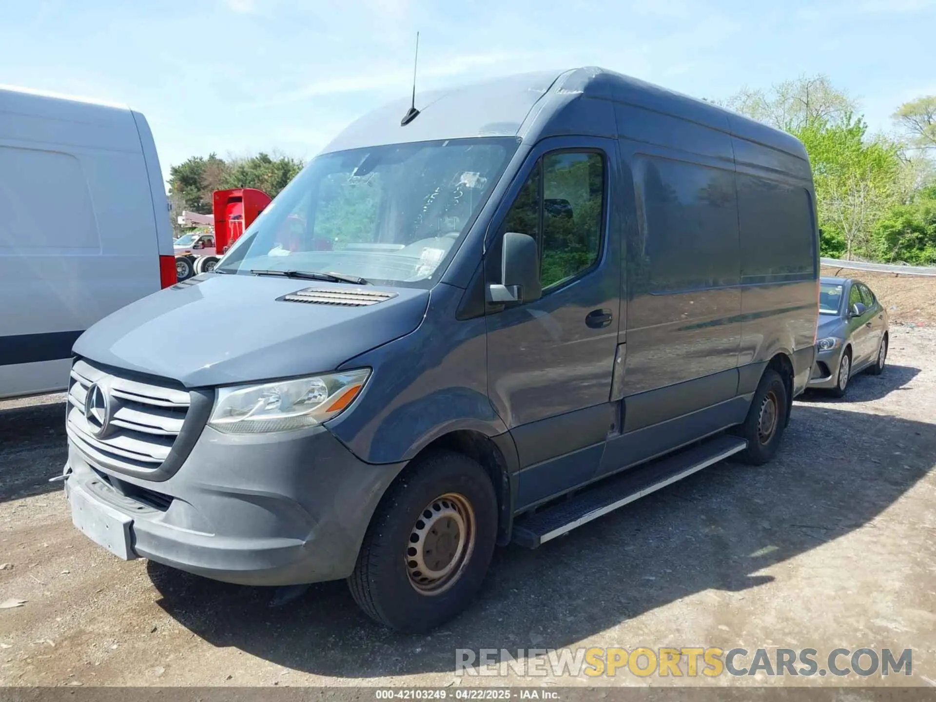 2 Фотография поврежденного автомобиля WD4PF0CD6KP044032 MERCEDES-BENZ SPRINTER 2500 2019