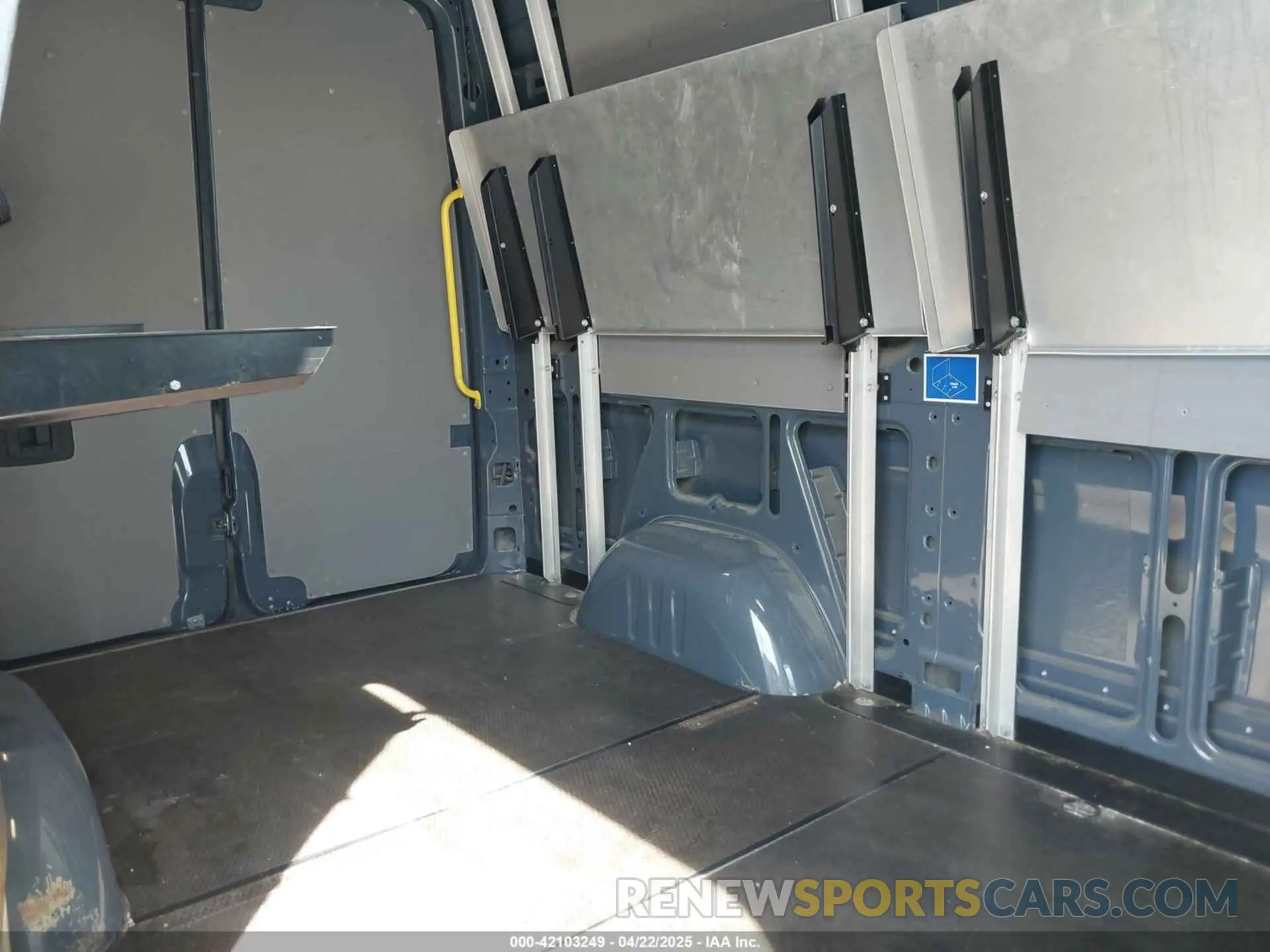 8 Фотография поврежденного автомобиля WD4PF0CD6KP044032 MERCEDES-BENZ SPRINTER 2500 2019